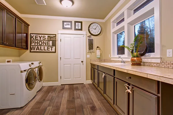 Crestwood 4.25" Hickory Nutmeg — flooring selection with LeviArs Design & Remodeling
