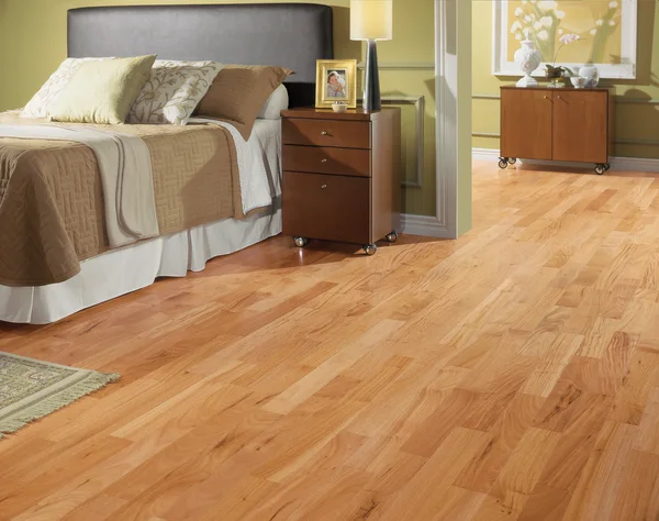 Triângulo Amendoim — Engineered Hardwood flooring selection with LeviArs Design & Remodeling