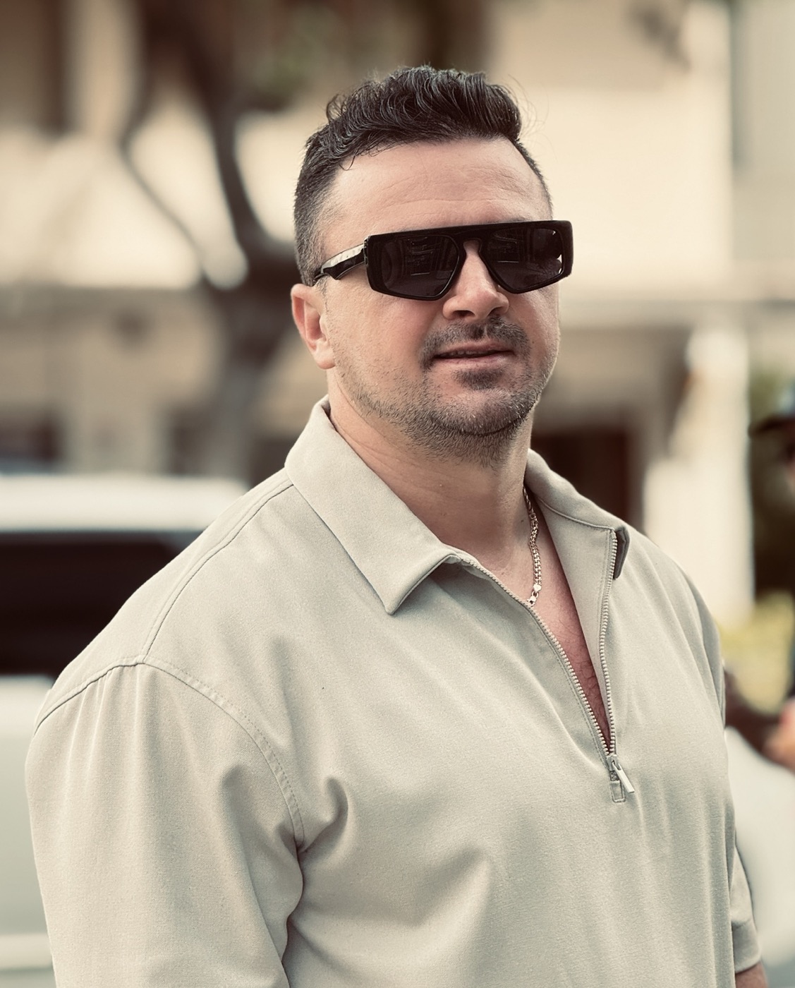 Levi, Designer at LeviArs